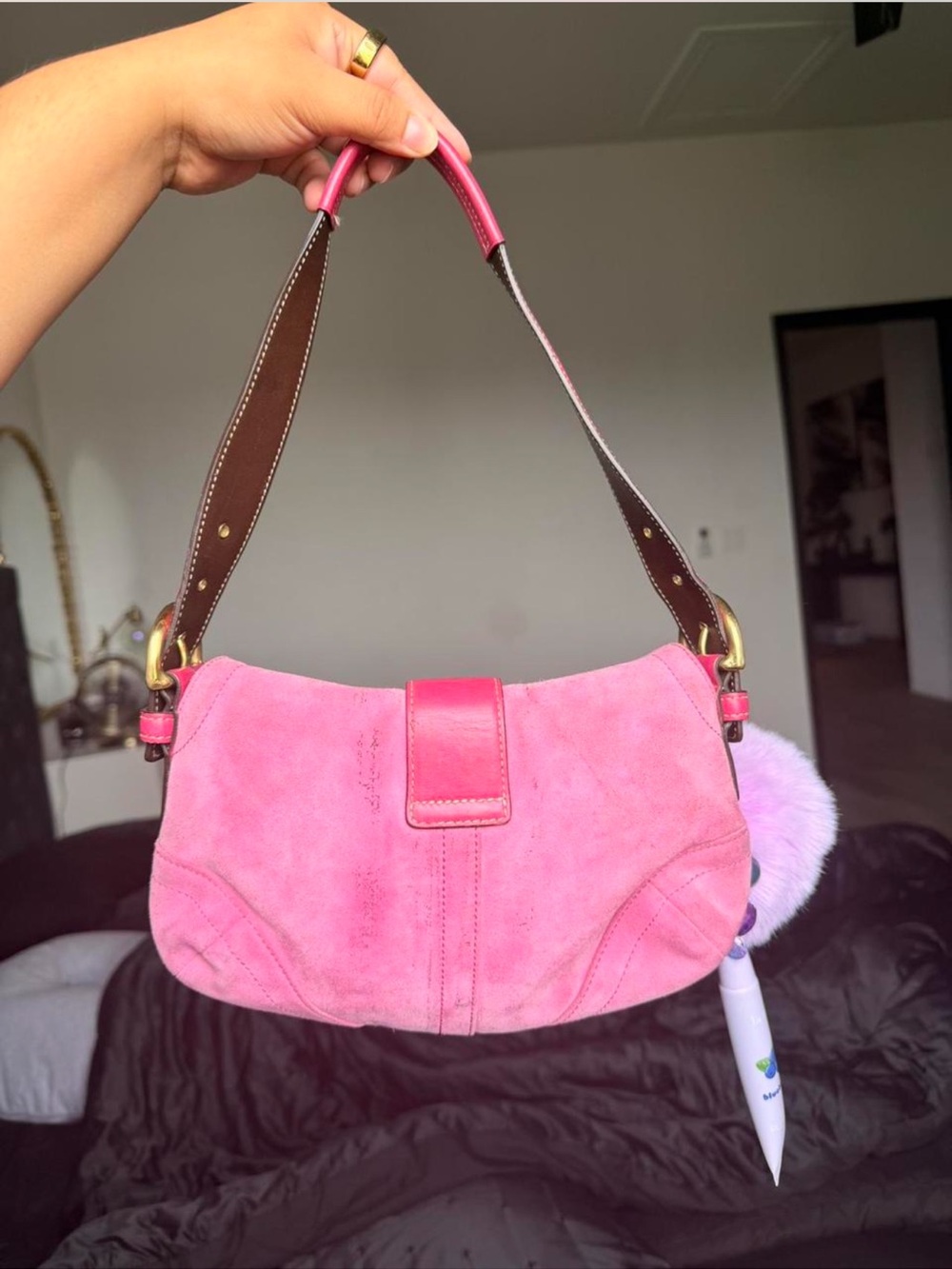 Coach Pink Soho Shoulder Bag with Gold Hardware - Picture 3 of 5